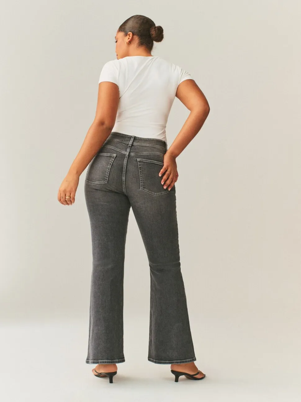 Grijs - Hourglass stretchy flare jeans met hoge taille