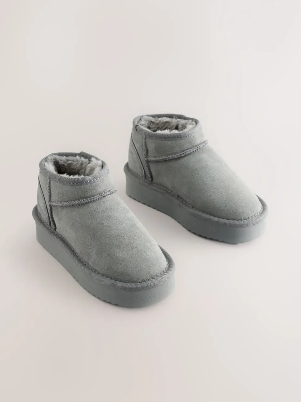 Grijs - Lage schoenen mini warmgevoerde waterafstotende suède Boots