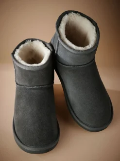 Grijs - Signature Suede Slipper Boots with Faux Fur Lining