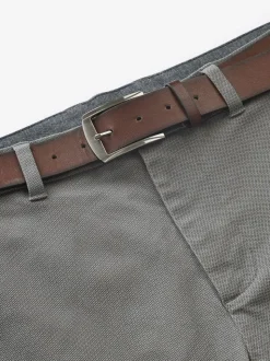 Grijs - Slim Fit - Zachte chino met print en riem