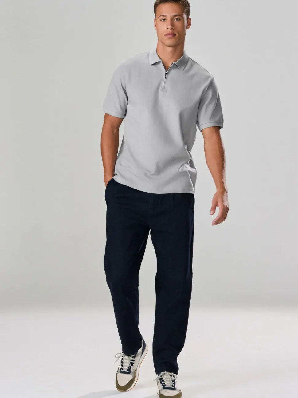 Grijs - Smart poloshirt met textuur en rits