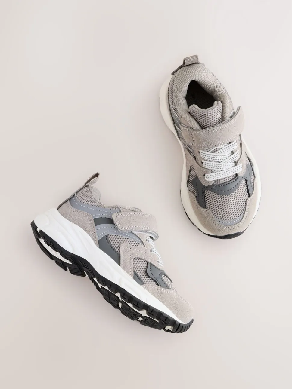 Grijs - Sneakers met klittenbandsluiting en elastische veters