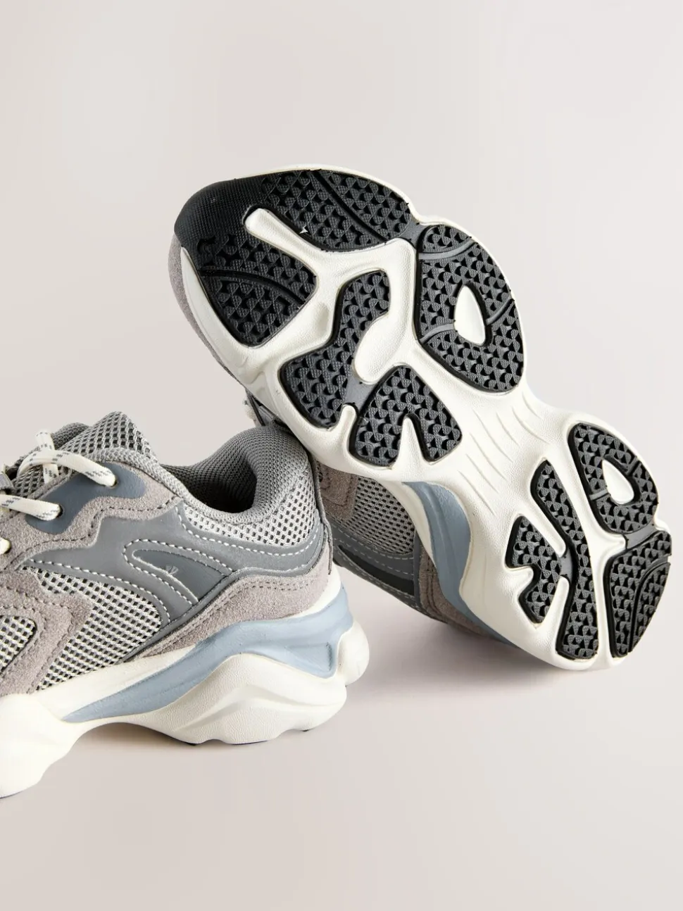 Grijs - Sneakers met veters