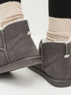 Grijs - Suède pantoffellaarsjes met voering van imitatiebont