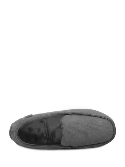 Grijs - Totes - Isotoner - Modieuze moccasinpantoffels met vierkant patroon voor heren