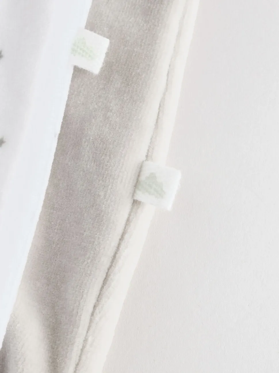 Grijs - Velour Two Way Zip Baby Sleepsuits 2 Pack (0-2yrs)