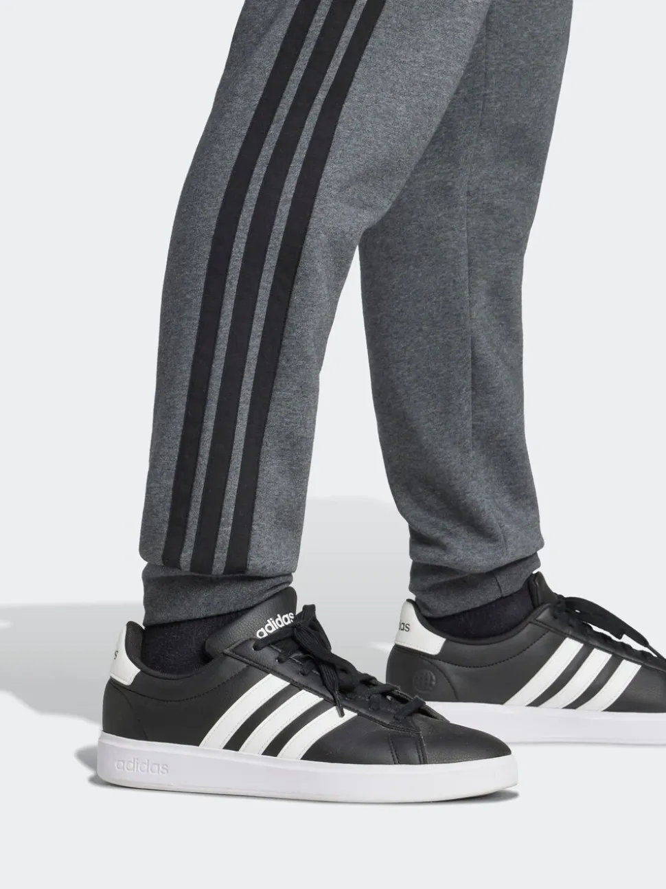 Grijs en zwart - adidas Essentials fleece joggingbroek met 3 strepen