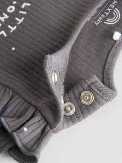 Grijs met bloemen - Babyset van top met Lange mouwen en Leggings met Bodywarmer 3 -delig (0mnd -2jr)