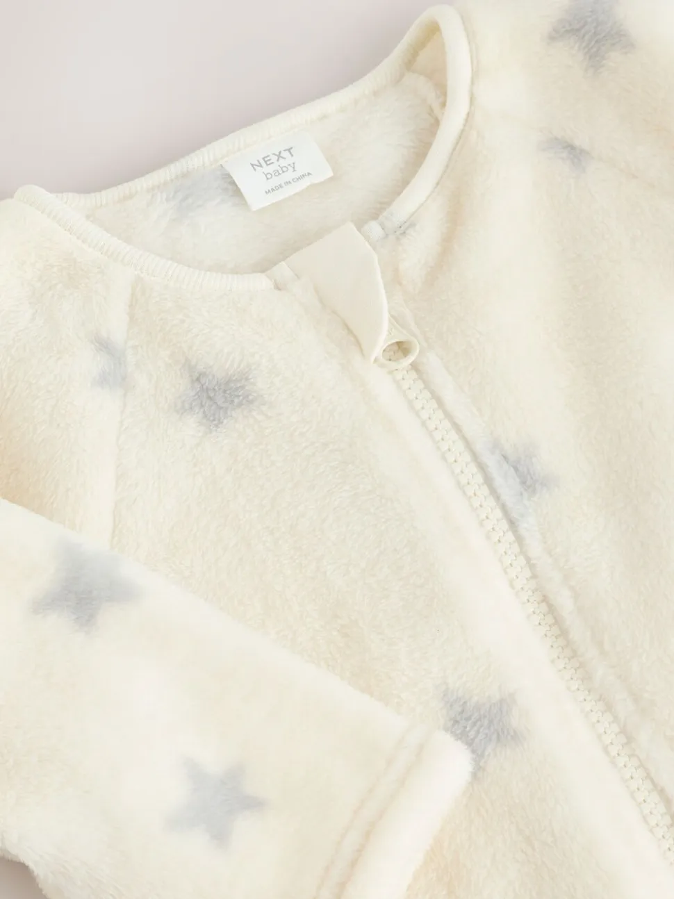 Grijs met sterren - Fleece babypyjama