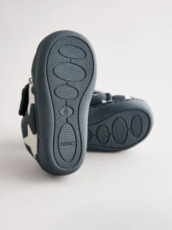 Grijs met sterren - Pantoffels met klittenbandsluiting en omgevende zool
