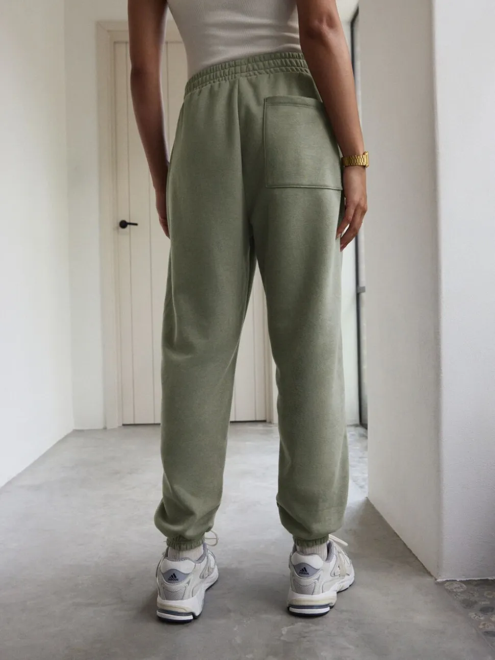 Grijs-groen - Self. joggingbroek met boorden