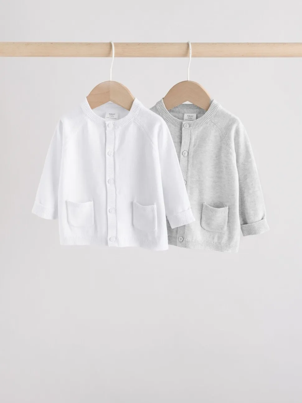 Grijs/wit - Grijs en wit 2pk gebreid babyvestje