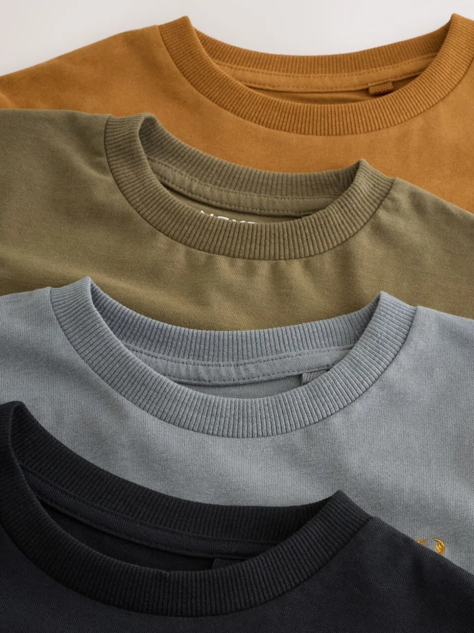 Grijs/zwart/kakigroen/lichtbruin - T-shirts met korte mouwen en geborduurd rendier, verpakking van 4 (3-16jr)