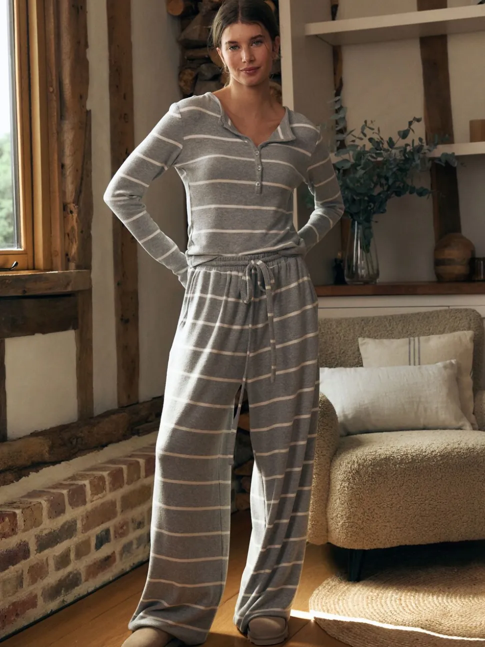 Grijze streep - Behaaglijke pyjama met lange mouwen