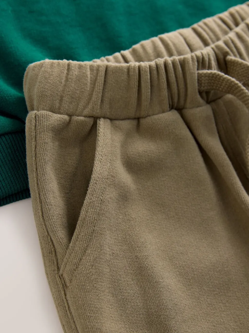Groen - Set met sweatshirt en utility-joggingbroek (3mnd -7jr)