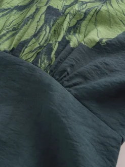 Groen bloemmotief - Midi-jurk met print en pofmouwen