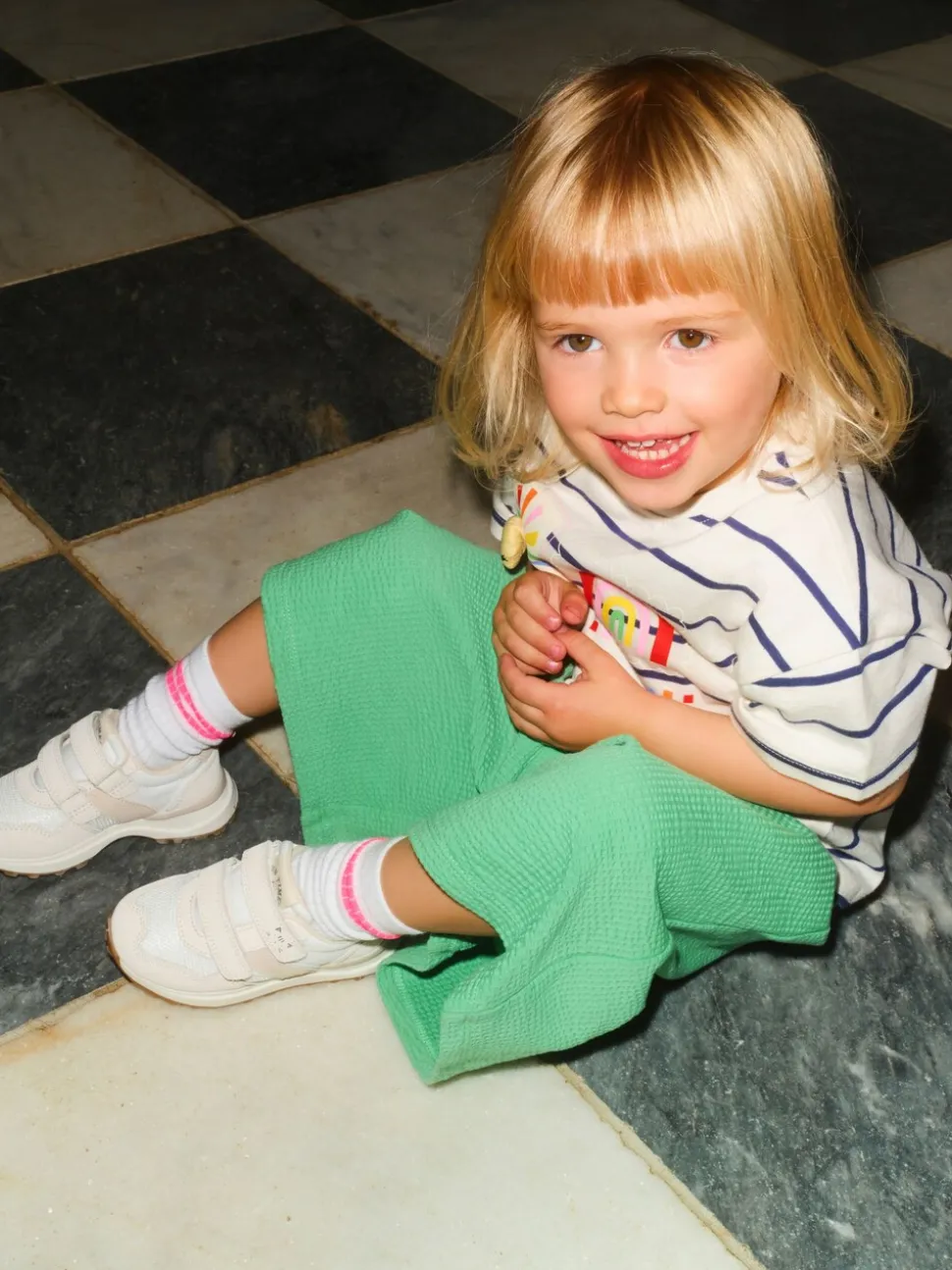 Groen met regenboog - Short Sleeve Top and Barrel Trousers Set (3mths-7yrs)