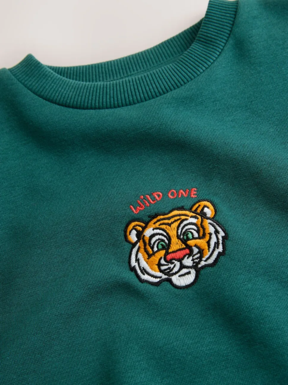 Groen met tijgerprint - Sweatshirt met ronde hals en all-over print (3 mnd - 7 jr)