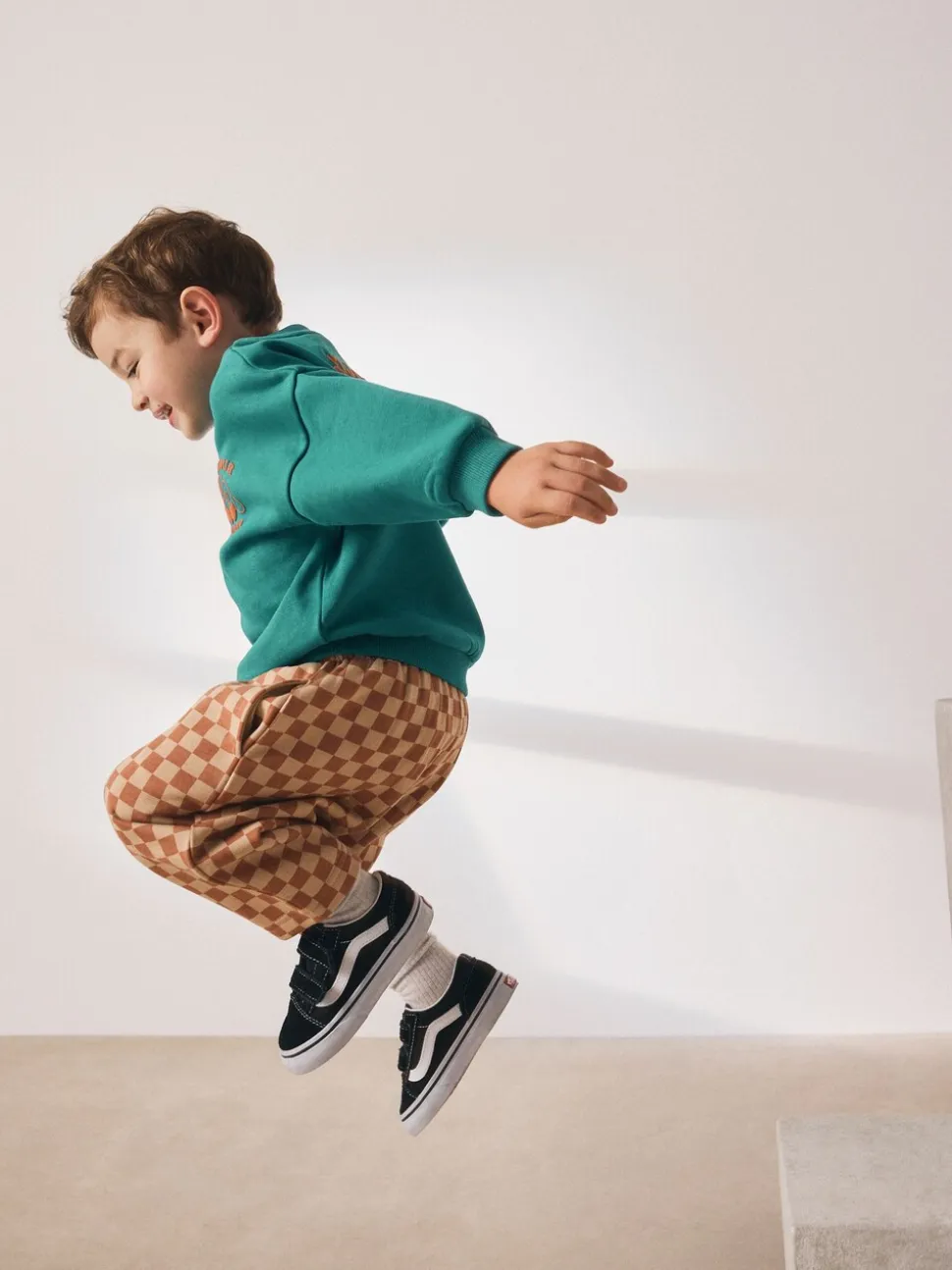 Groene croissant - Set met sweatshirt en joggingbroek met strepen (3mnd-7jr)