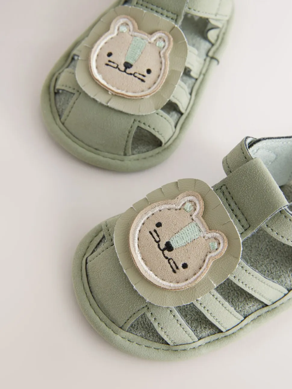 Groene leeuw - Baby visserssandalen met klittenbandsluiting (0 - 24 mnd)