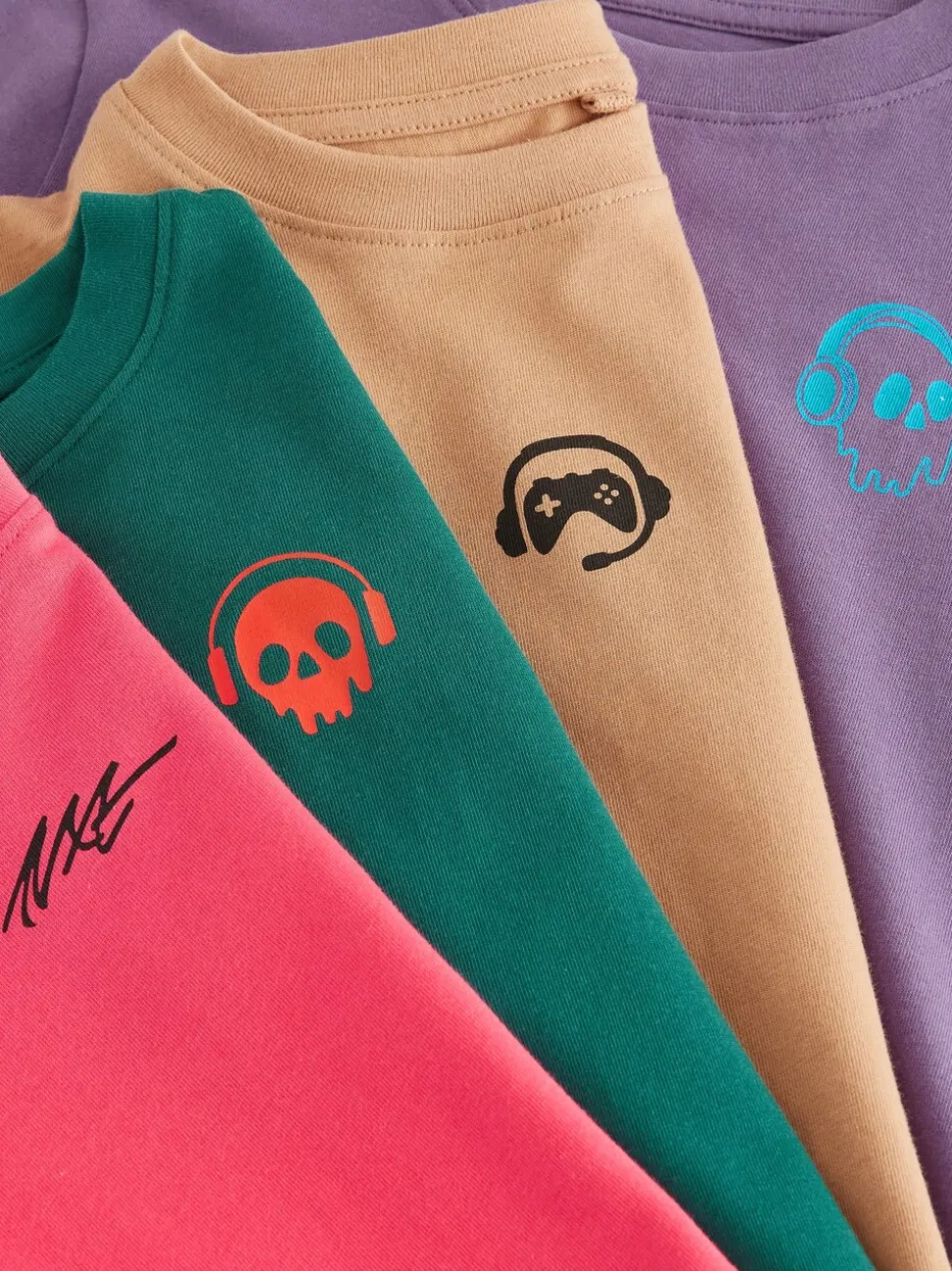 Groen/rood/camel/paars - Verpakking van 4 T-shirts met kleine grafische print en korte mouwen (3 - 16 jr)