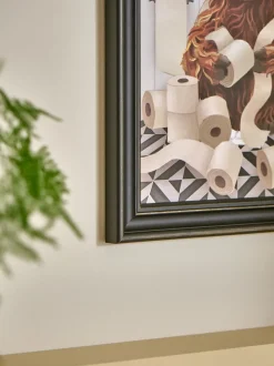 Hamish The Highland Cow op het toilet - Wanddecoratie