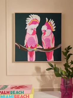 Helder geborduurde kaketoe wanddecoratie
