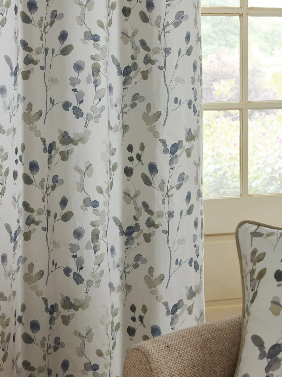 Honesty Leaf Floral Print Blackout/Thermal Eyelet Curtains