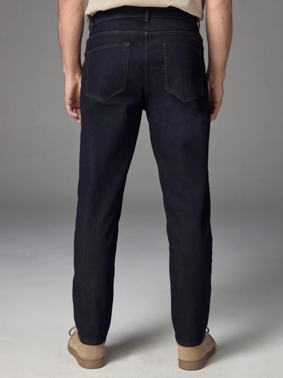 Indigo blauwe wassing - Klassieke stretchjeans met standaard taps toelopende pasvorm