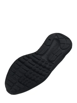 Jet black - Under Armour Surge 4 sneakers