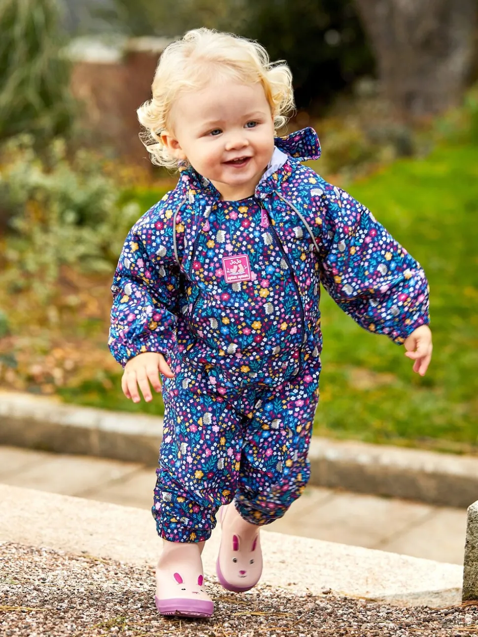 JoJo Maman Bébé gevoerde regenlaarsjes met print