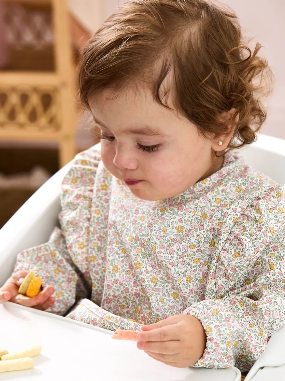 JoJo Maman Bébé Sleeved Bib