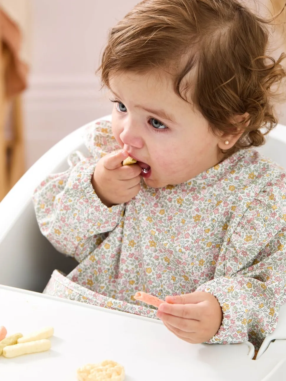 JoJo Maman Bébé Sleeved Bib
