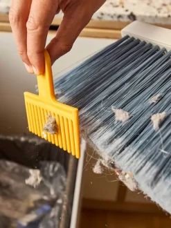 Joseph Joseph Cleantech Wall-Mounted Broom