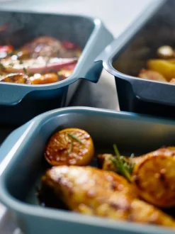 Joseph Joseph Nest™ Oven Non Stick 3 Piece Roasting Tray Set
