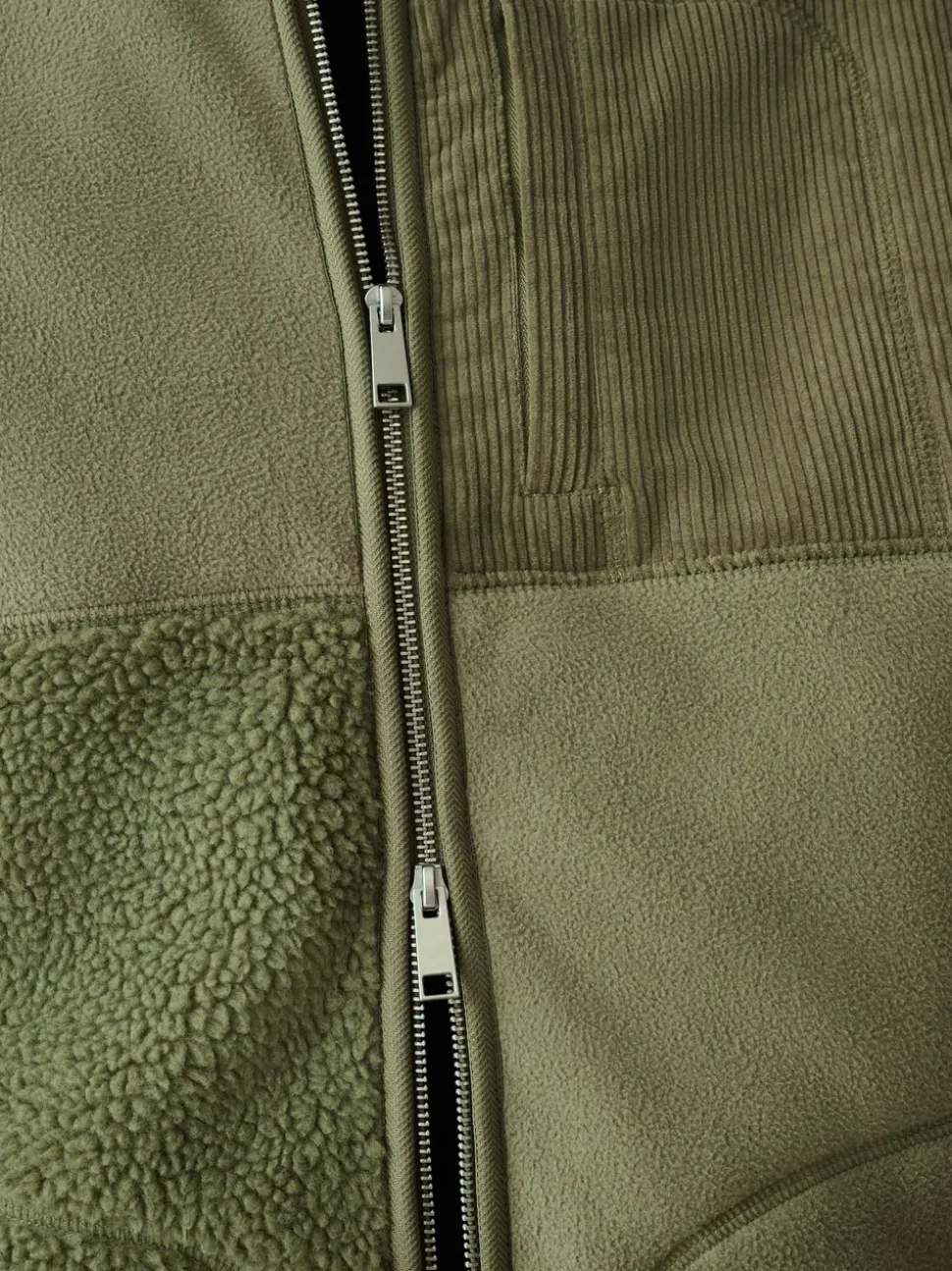 Kakigroen - Cord Block Zip Through Funnel Fleece