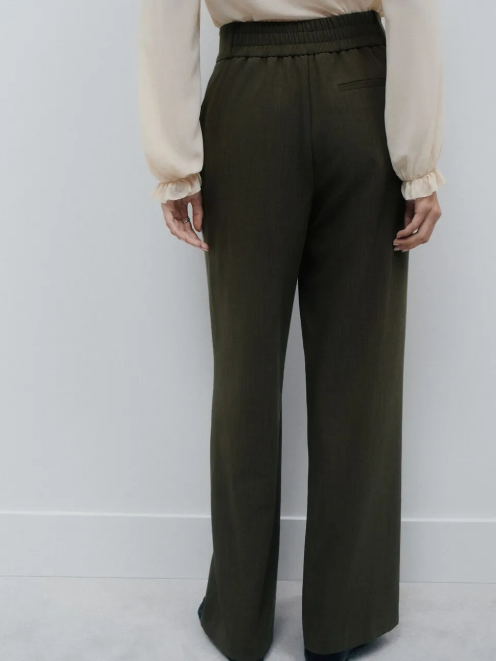 Kakigroen - Crosshatch Elastic Waist Wide Leg Trousers