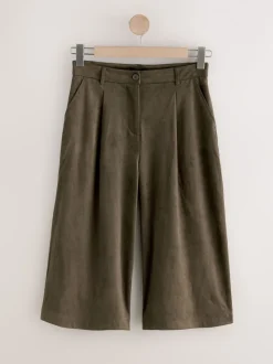 Kakigroen - Faux Suede Longline Shorts