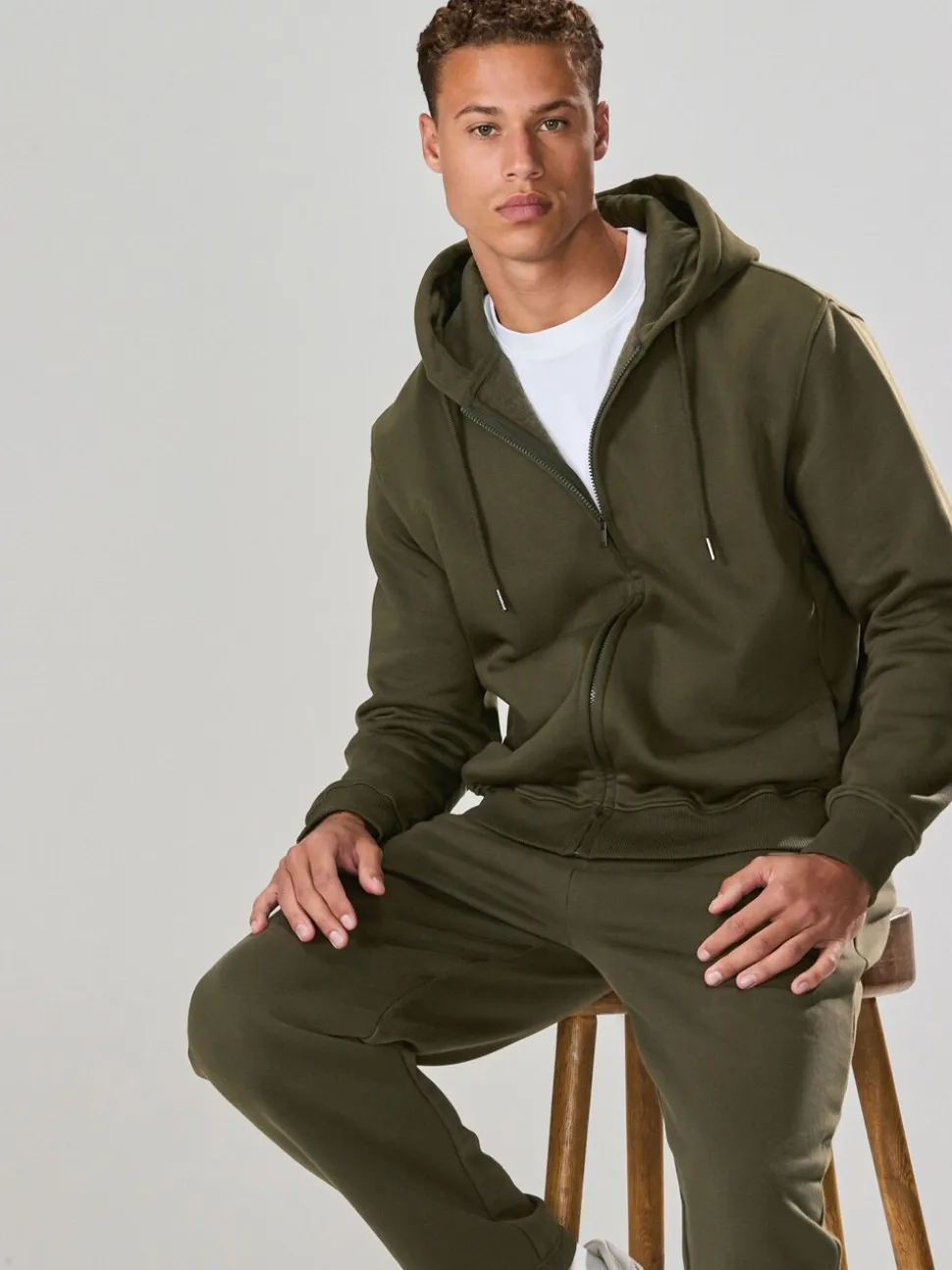 Kakigroen - Straight fit - Relaxed Fit Brushback Heavyweight Joggers