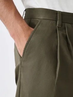 Kakigroen - Twin Pleated Stretch Chinos Trousers