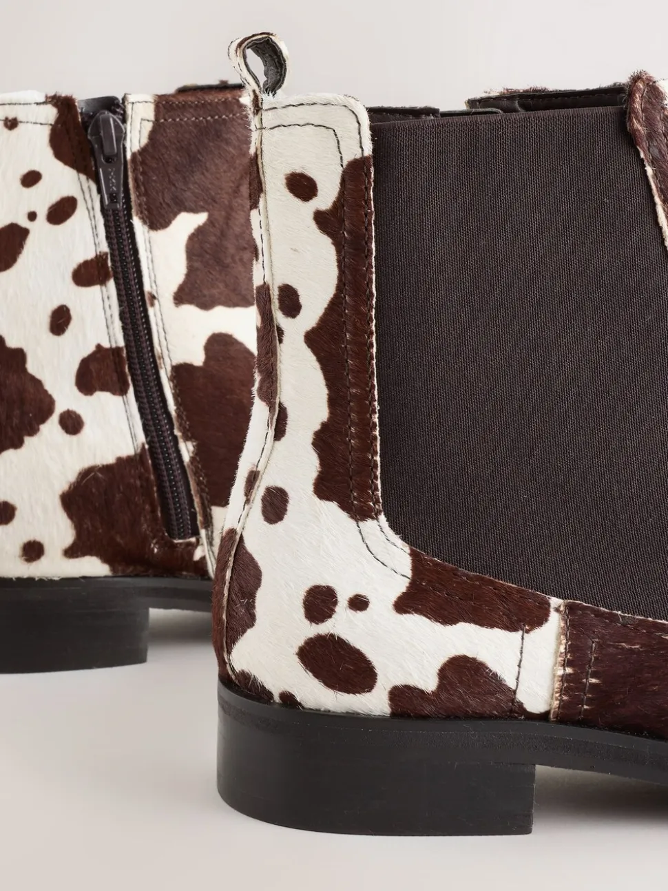 Koeienprint leer - Forever Comfort® Chelsea-enkellaarzen