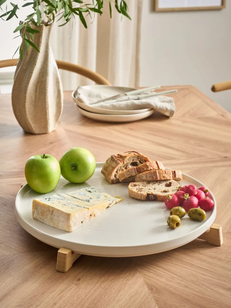 Kya Schotel met houten standaard