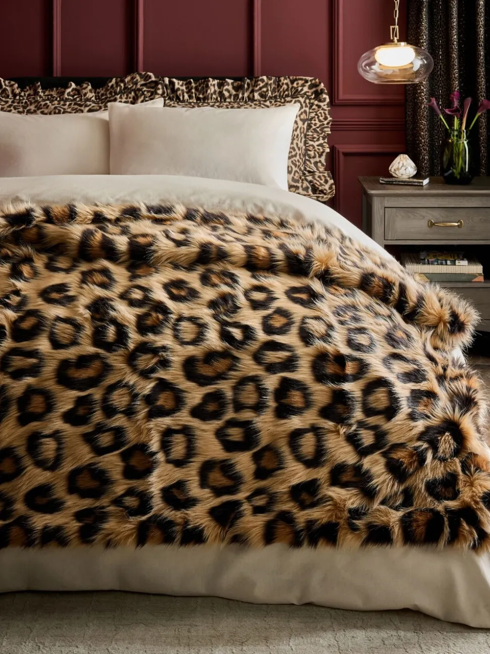 Lange sprei van imitatiebont met luipaardprint
