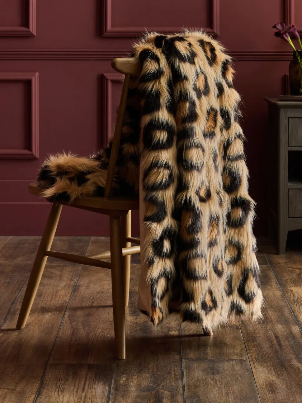 Lange sprei van imitatiebont met luipaardprint