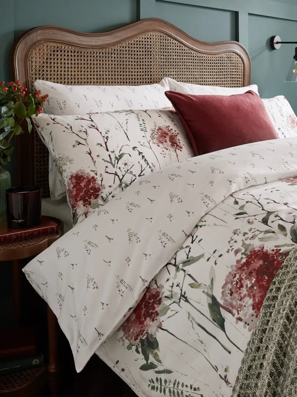 Laura Ashley 100% Cotton Sateen 220 Thread Count Pallington Bloom Duvet Cover and Pillowcase Set