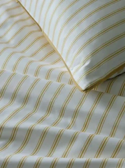 Laura Ashley 100% Cotton Sateen 200 Thread Count Walled Garden Duvet Cover and Pillowcase Set
