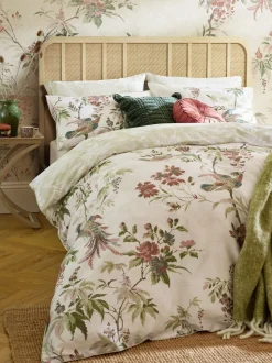 Laura Ashley Attleton 220 Thread Count Duvet Cover and Pillowcase set
