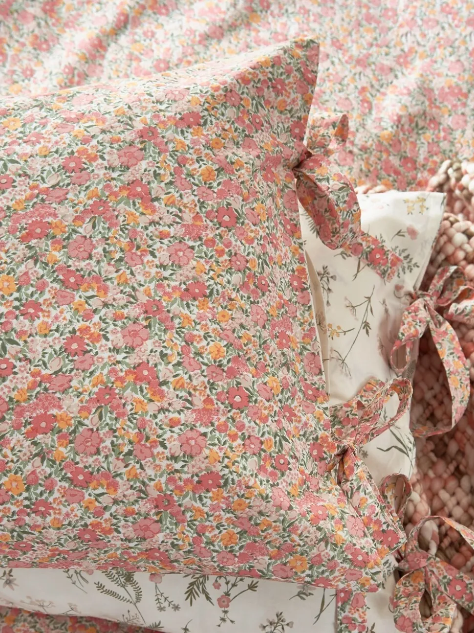 Laura Ashley Loveston set van 2 kussenslopen van 100% katoen met een draaddichtheid van 200