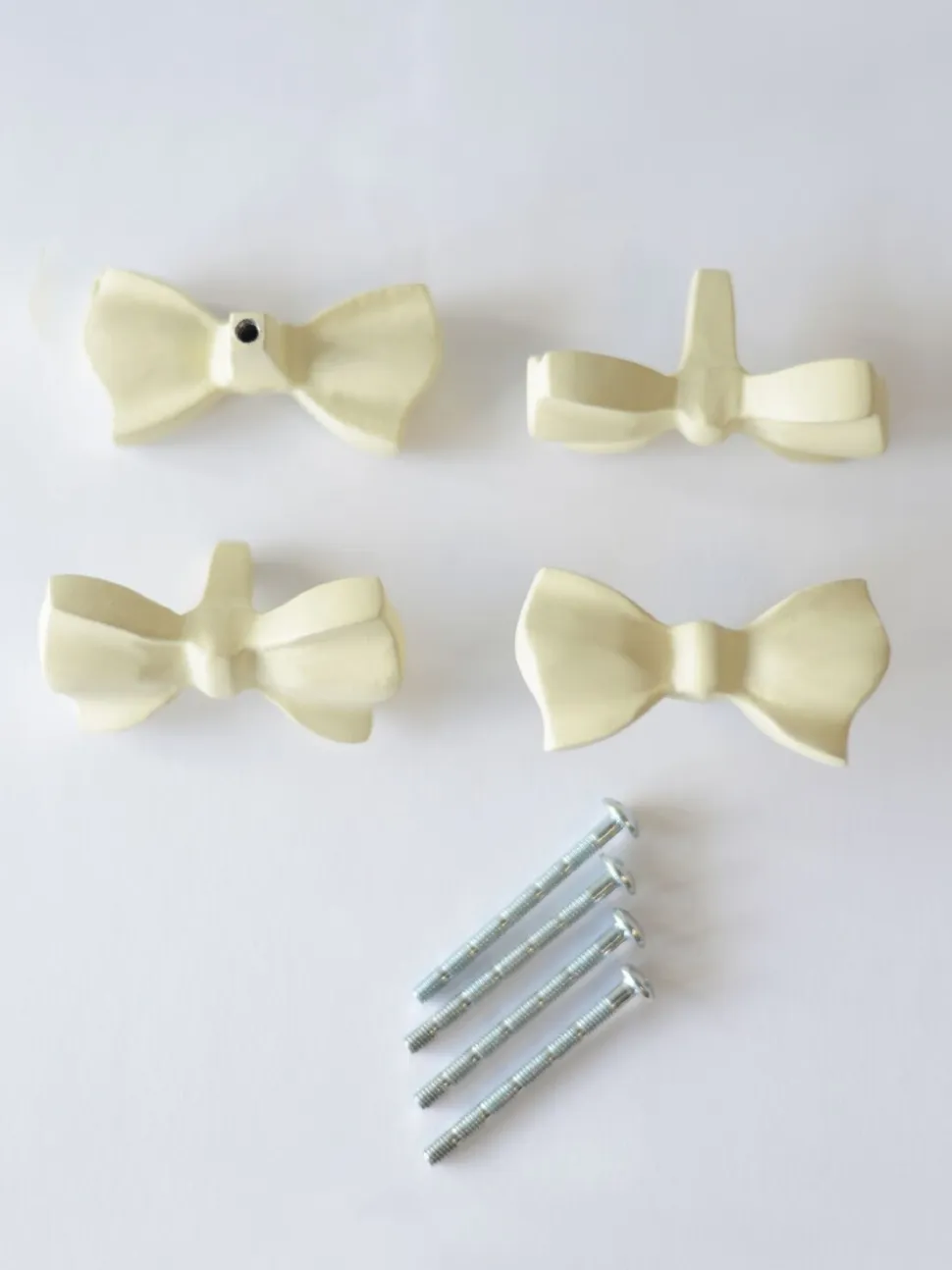 Laura Ashley Set of 2 Aluminum Bow Drawer Knobs