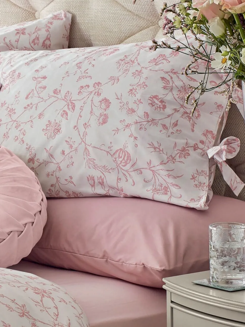 Laura Ashley set van 200-draads Aria dekbedovertrek en kussensloop